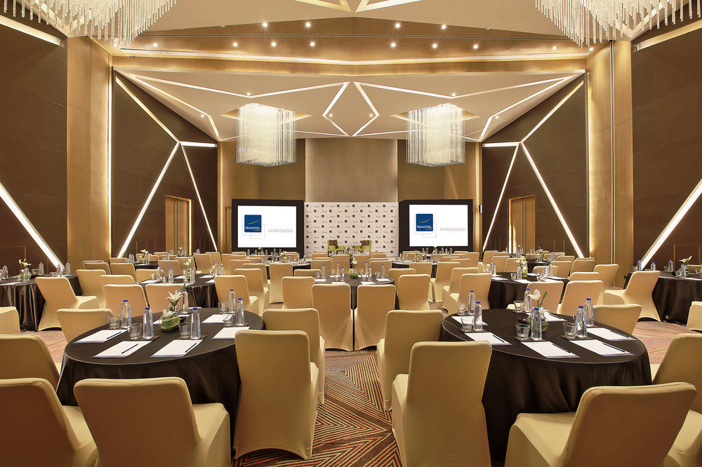 Novotel Imagicaa Кополи Экстерьер фото