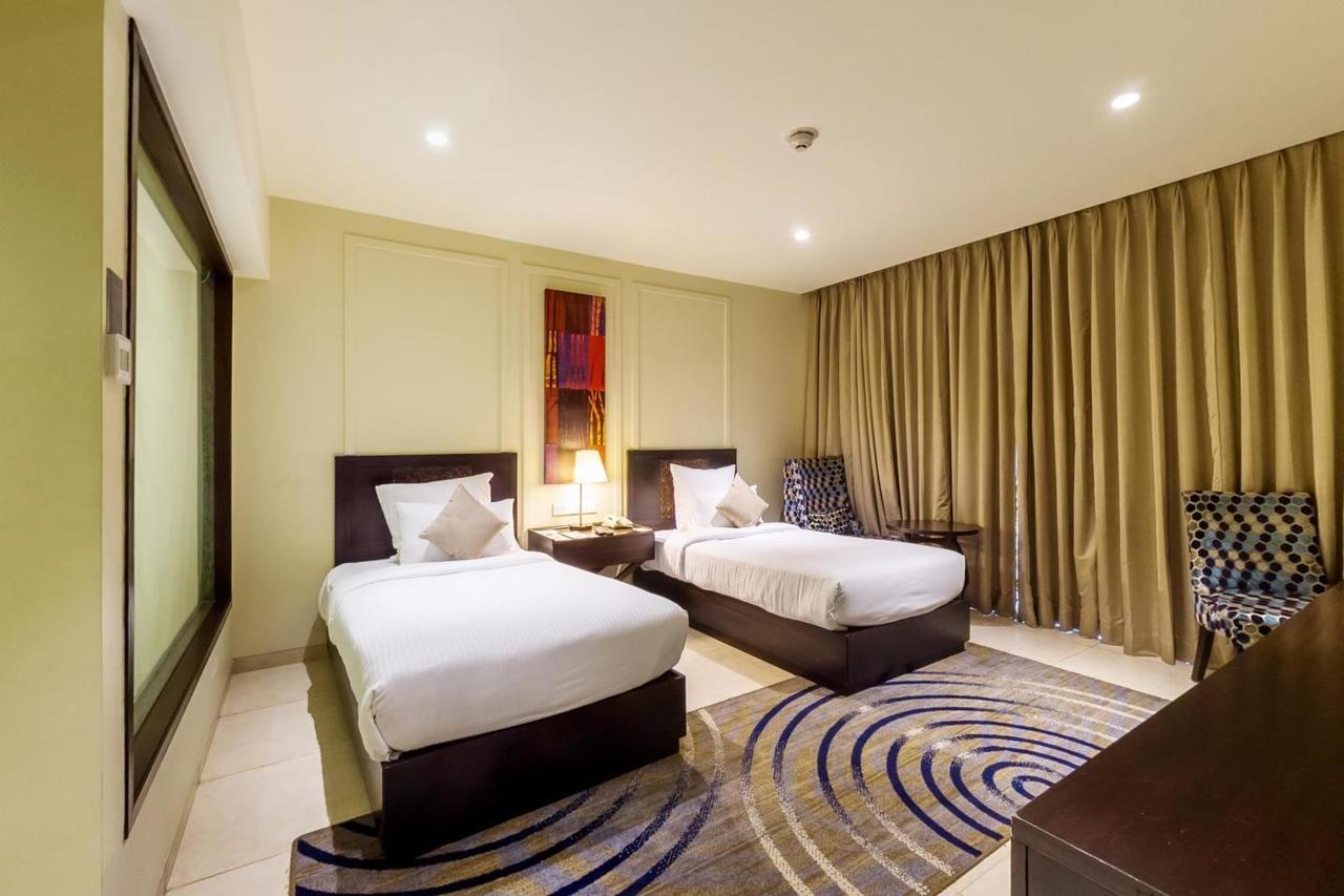 Novotel Imagicaa Кополи Экстерьер фото